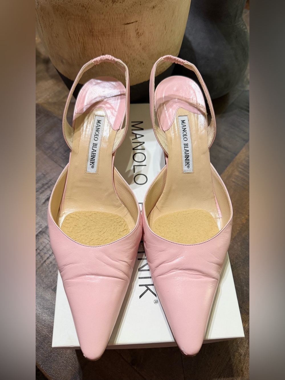 EUC Manolo Blahnik pink leather Carolyne slingback heels